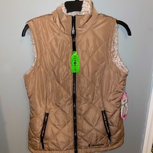 Free Country Reversible vest! NWT